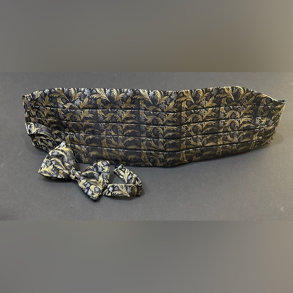 VTG 1990s-2000s Dion 100% Italian Silk Black/Gold Jacquard Cummerbund & Bow Tie